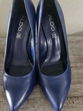 ALDO Navy Blue Pointed-Toe Leather Heels